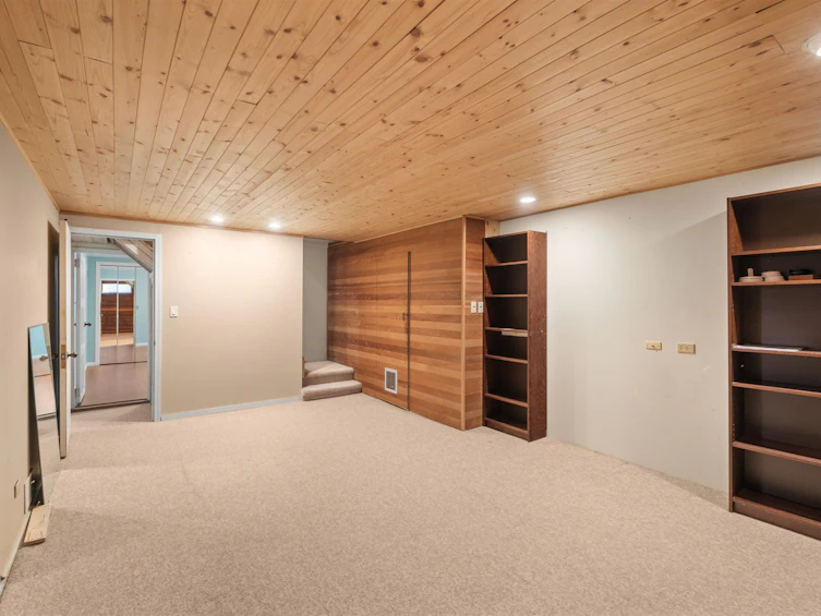3894 Sunnycrest Drive, North Vancouver, BC, V7R 3C8 - 17