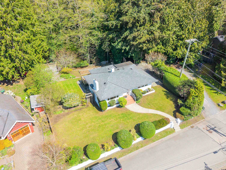3894 Sunnycrest Drive, North Vancouver, BC, V7R 3C8 - 28