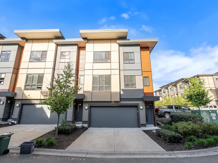 23-1938 North Parallel Road, Abbotsford, BC, V3G 2C6