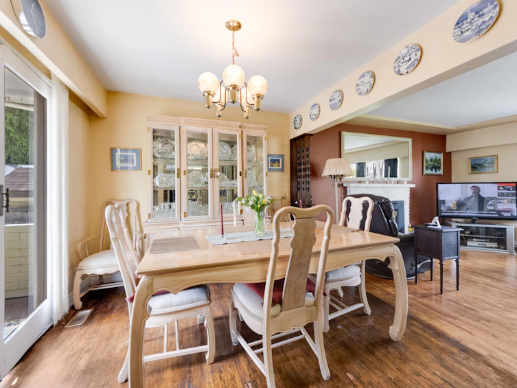 10962 145a Street, Surrey, BC, V3R 3S4 - 9