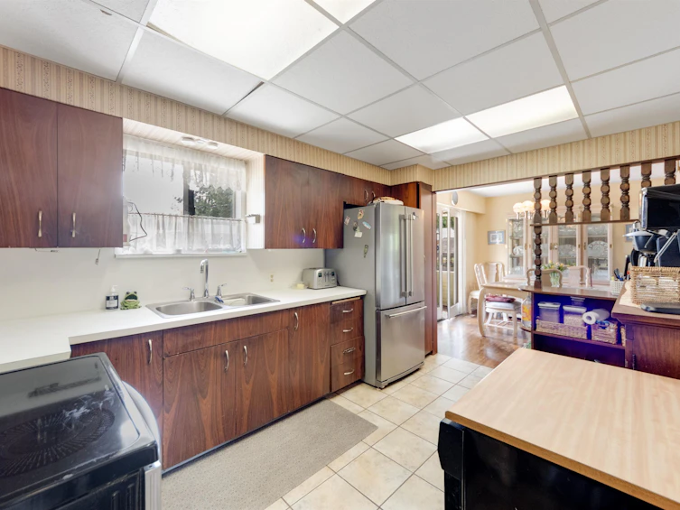 10962 145a Street, Surrey, BC, V3R 3S4 - 12