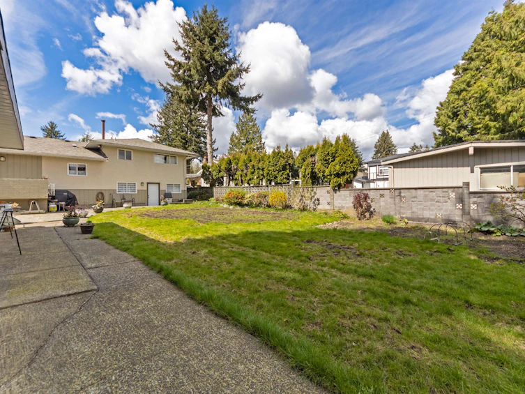 10962 145a Street, Surrey, BC, V3R 3S4 - 26