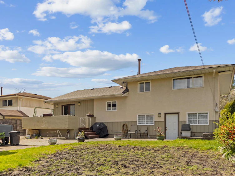 10962 145a Street, Surrey, BC, V3R 3S4 - 25