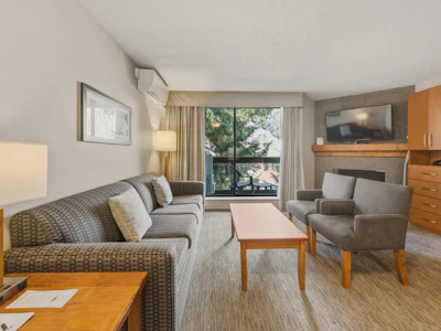 254-4429 Sundial Place - 3
