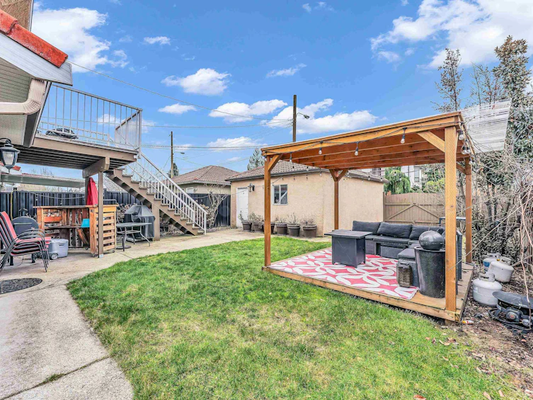 2808 Horley Street, Vancouver, BC, V5R 4R9 - 5