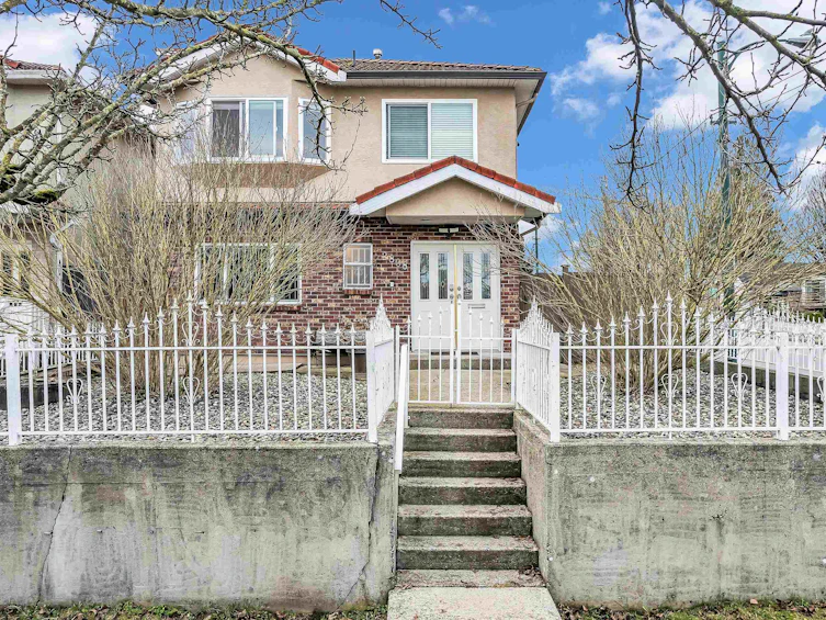 2808 Horley Street, Vancouver, BC, V5R 4R9