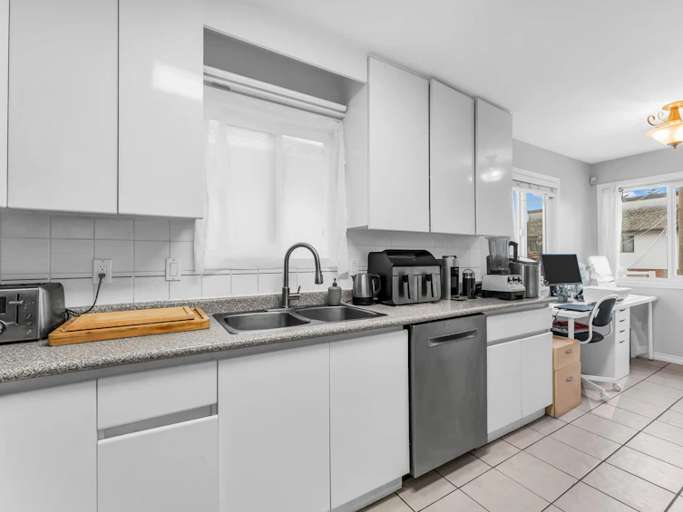 2808 Horley Street, Vancouver, BC, V5R 4R9 - 16