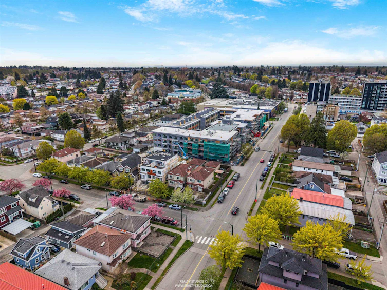 2808 Horley Street, Vancouver, BC, V5R 4R9 - 32