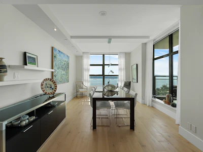 1402-3355 Cypress Place - 5