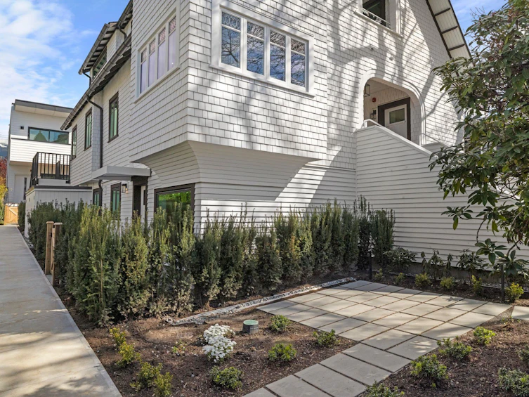 2-326 W 14th Street, North Vancouver, BC, V7M 1P6 - 23
