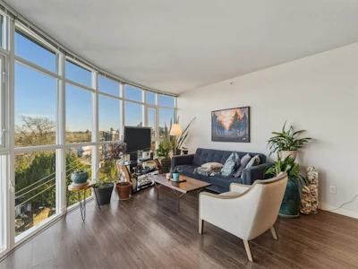 751-1483 E King Edward Avenue - 5