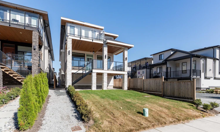 215 Mabel Street