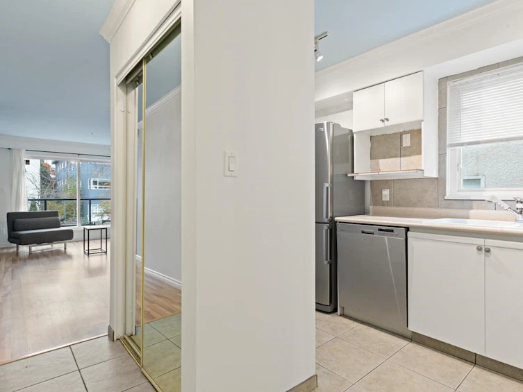 201-1554 Burnaby Street, Vancouver, BC, V6G 1W9 - 11