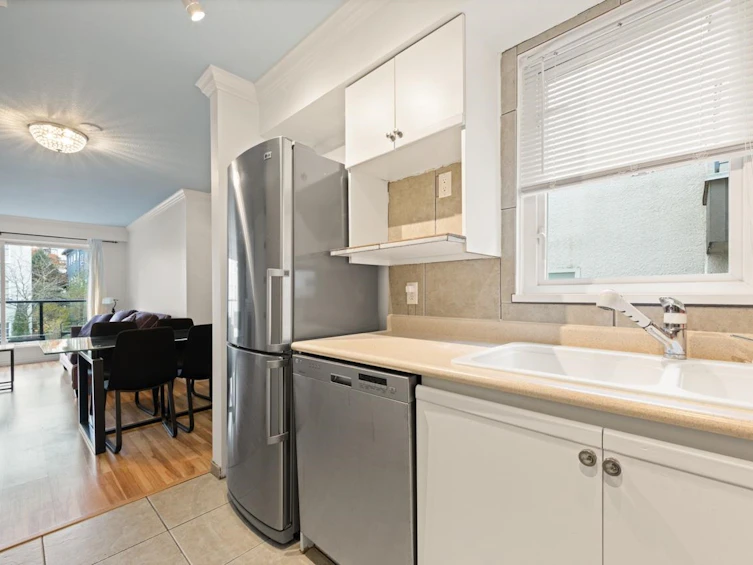 201-1554 Burnaby Street, Vancouver, BC, V6G 1W9 - 10