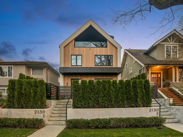 2-2130 E 2 Avenue, Vancouver, BC, V5N 1E8