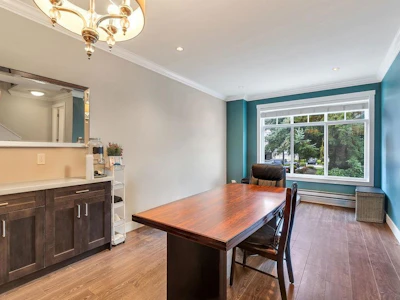 20-7090 180 Street - 5