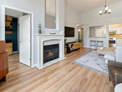 606-301 Maude Road - 5