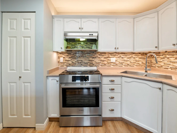 606-301 Maude Road, Port Moody, BC, V3H 5B1 - 9