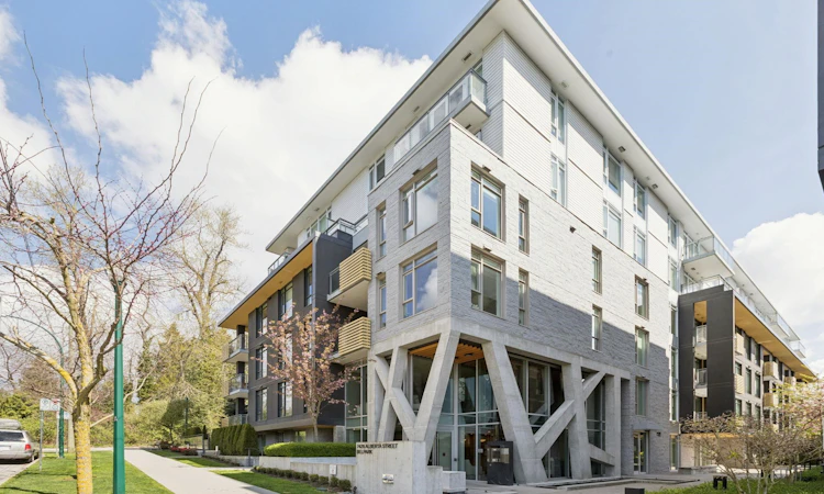 203-7428 Alberta Street