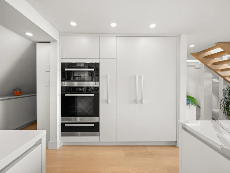 418-5 K De K Court, New Westminster, BC, V3M 6B6 - 3