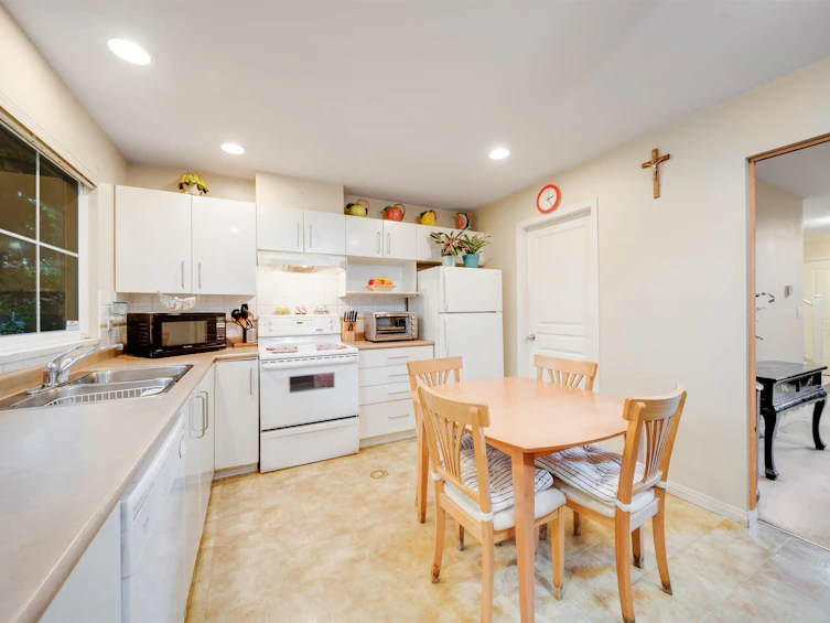 30-8888 151 Street, Surrey, BC, V3R 0Z9 - 5