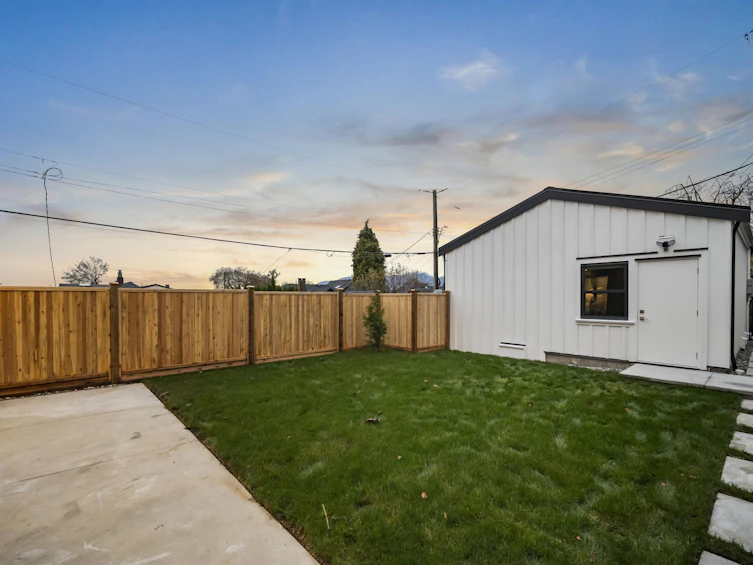 2-3623 Triumph Street, Vancouver, BC, V5K 1V4 - 24
