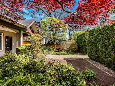 3933 Garry Street - 4