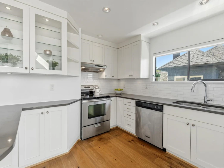 6-335 W 13th Avenue, Vancouver, BC, V5Y 1W2 - 16
