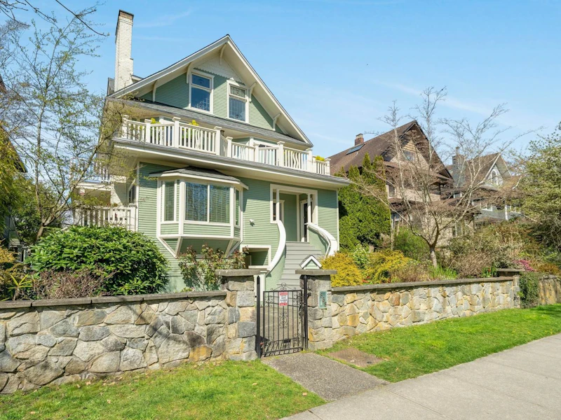 6 - 335 W 13th Avenue, Vancouver BC V5Y 1W2