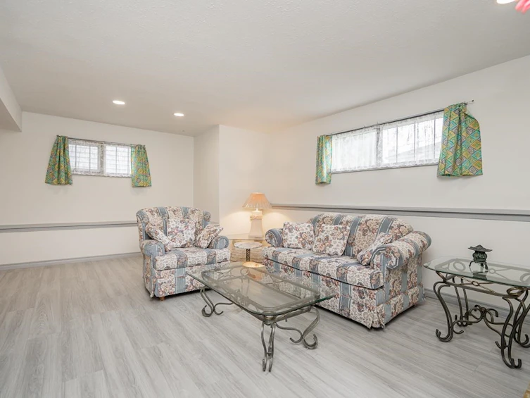 8255 18th Avenue, Burnaby, BC, V3N 1K4 - 26