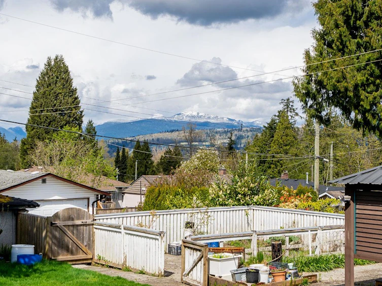 8255 18th Avenue, Burnaby, BC, V3N 1K4 - 35