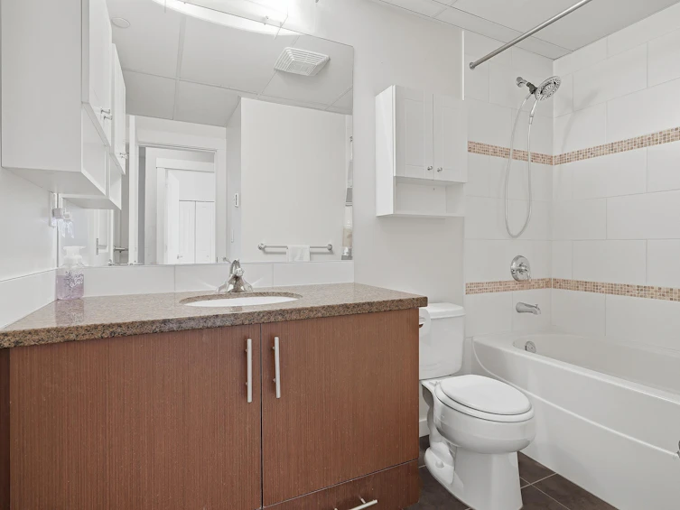 210-6077 London Road, Richmond, BC, V7E 0A7 - 15