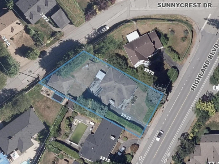 3955 Highland Boulevard, North Vancouver, BC, V7R 2Y7 - 3