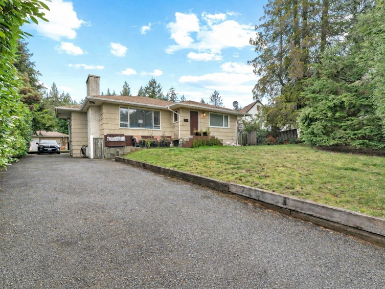 3955 Highland Boulevard, North Vancouver, BC, V7R 2Y7