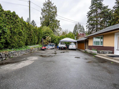 1440 Mountain Highway - 3