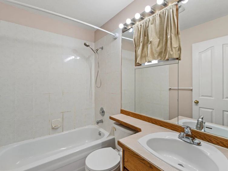 111-8972 Fleetwood Way, Surrey, BC, V3R 0T5 - 21