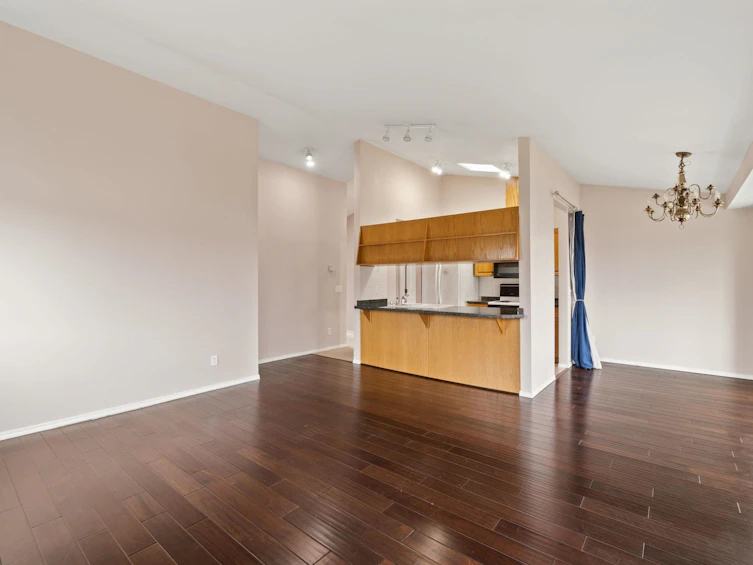 111-8972 Fleetwood Way, Surrey, BC, V3R 0T5 - 8