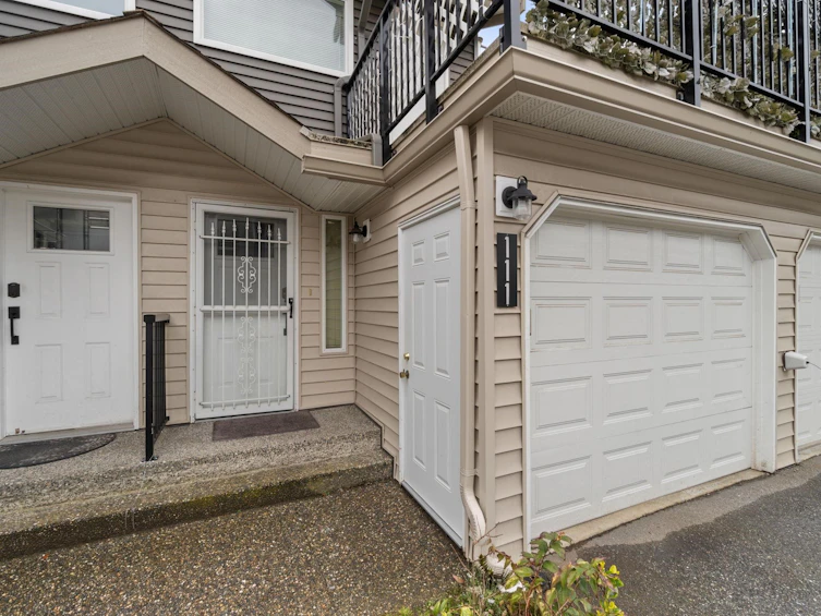 111-8972 Fleetwood Way, Surrey, BC, V3R 0T5 - 4