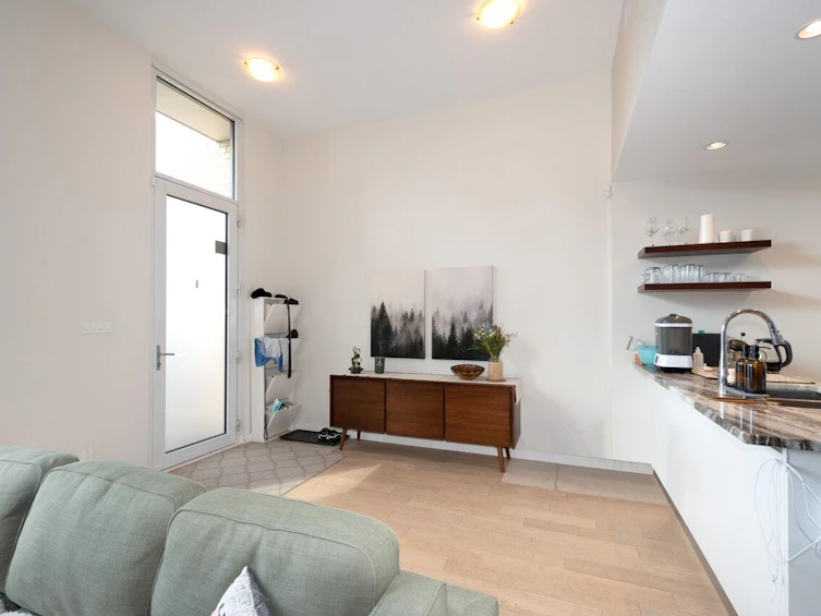 2063 W 10th Avenue, Vancouver, BC, V6J 0H1 - 8