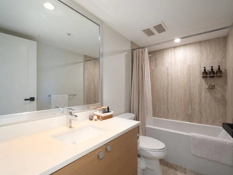 2063 W 10th Avenue, Vancouver, BC, V6J 0H1 - 13