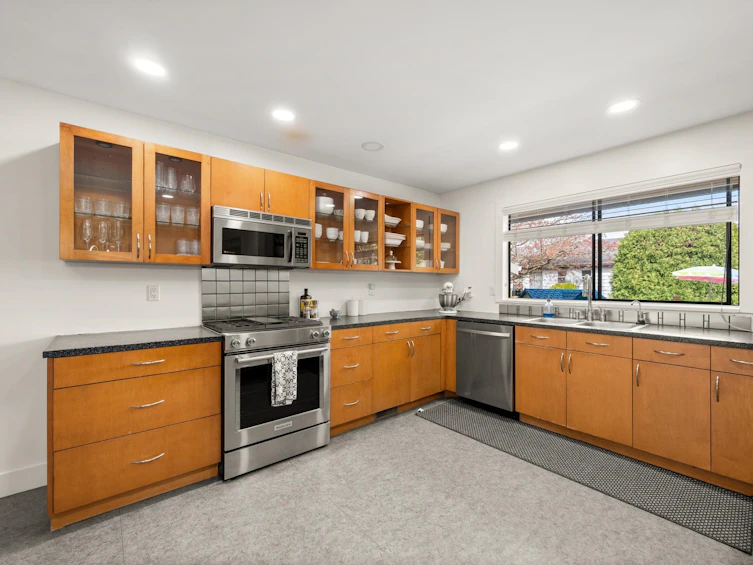 11473 Royal Crescent, Surrey, BC, V3V 6V5 - 10