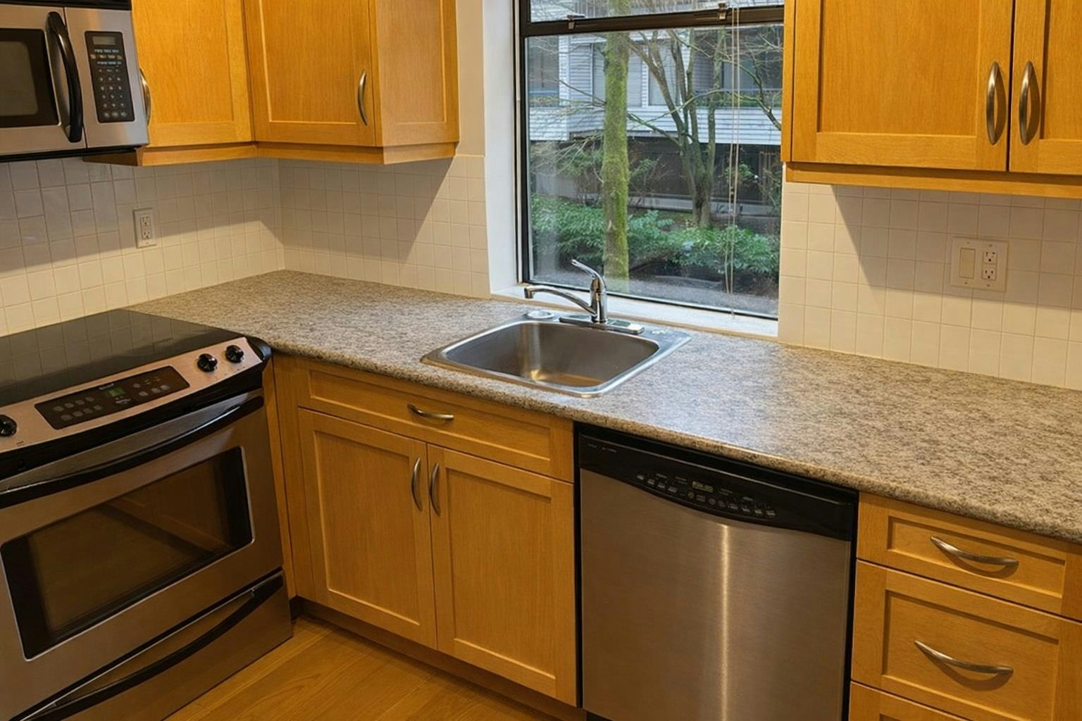 105-8460 Ackroyd Road, Richmond, BC, V6X 3E9