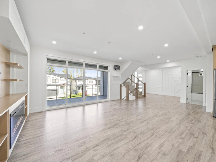 10500 Mcveety Street, Maple Ridge, BC, V2W 0K3 - 4