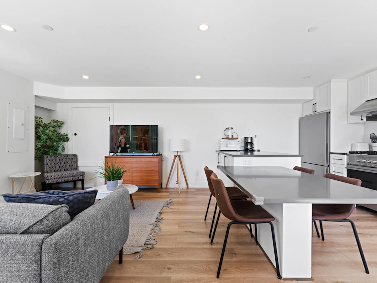 4701 Piccadilly South Road, West Vancouver, BC, V7W 1J8 - 35