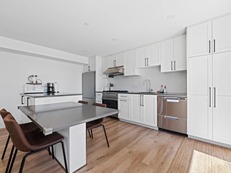4701 Piccadilly South Road, West Vancouver, BC, V7W 1J8 - 34