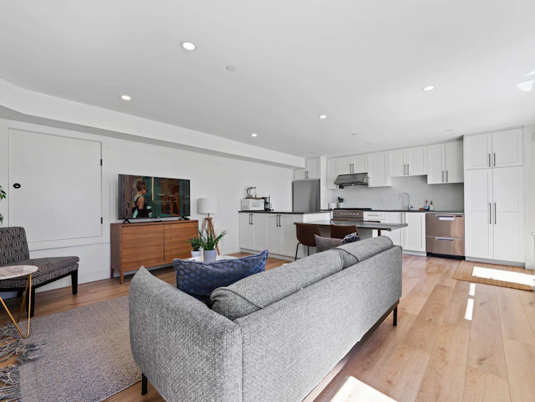 4701 Piccadilly South Road, West Vancouver, BC, V7W 1J8 - 37