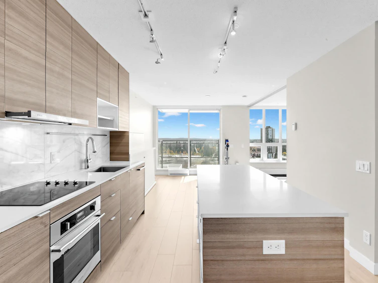 2812-13398 104 Avenue, Surrey, BC, V3T 1V6 - 4