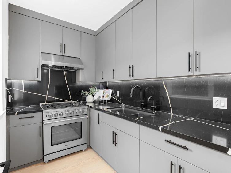 976 Melbourne Avenue, North Vancouver, BC, V7R 1N9 - 7