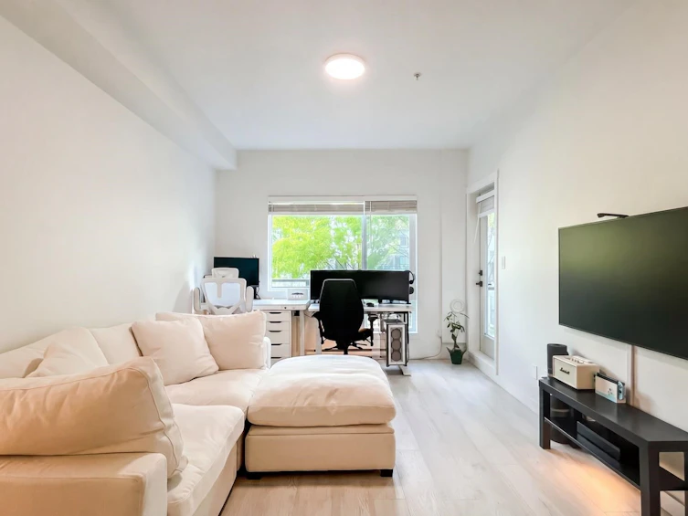 215-13733 107a Avenue, Surrey, BC, V3T 0B7 - 3