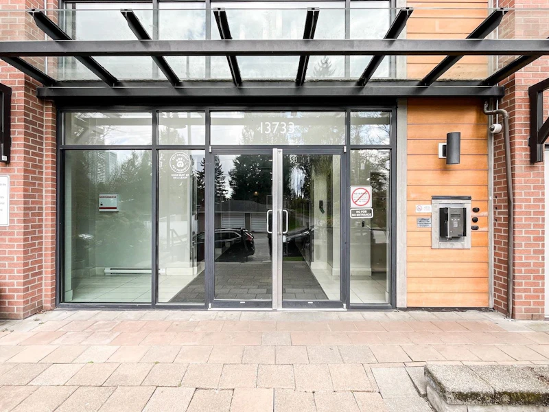 215 - 13733 107a Avenue, Surrey BC V3T 0B7